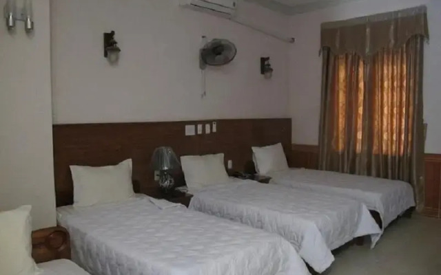 Apollo Hostel