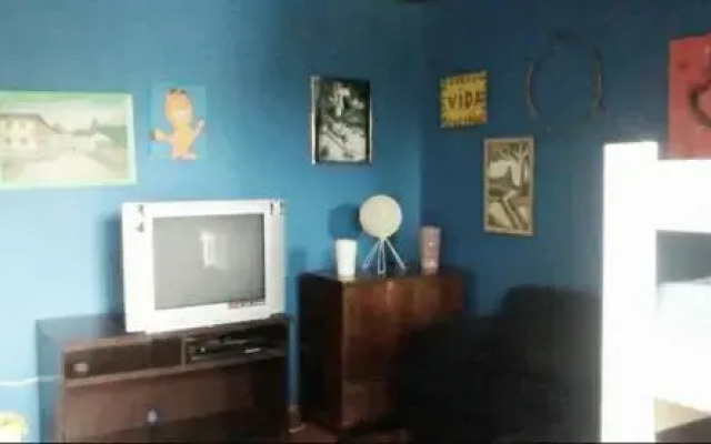 UP Whiteblack Hostel