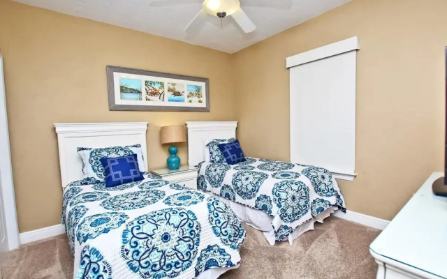 Crystal Shores West 702