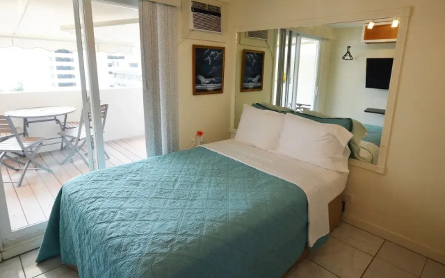 Kuhio Village #1208A by RedAwning