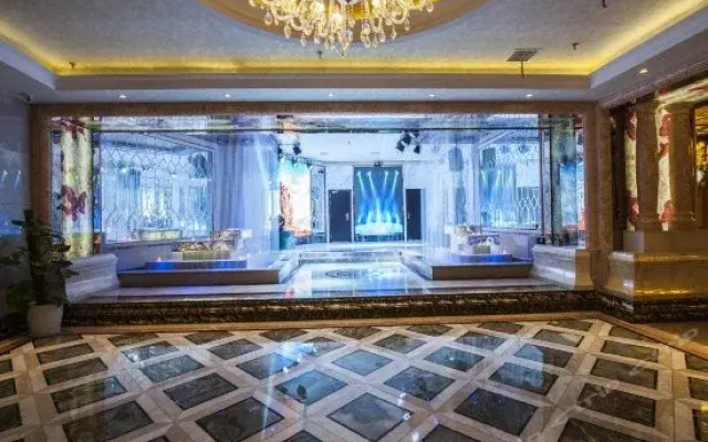 Huayin International Hotel