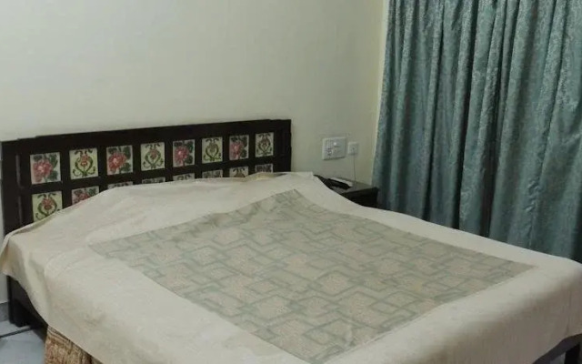 Hotel Karan Villas
