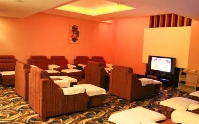 Cheerful Hotel