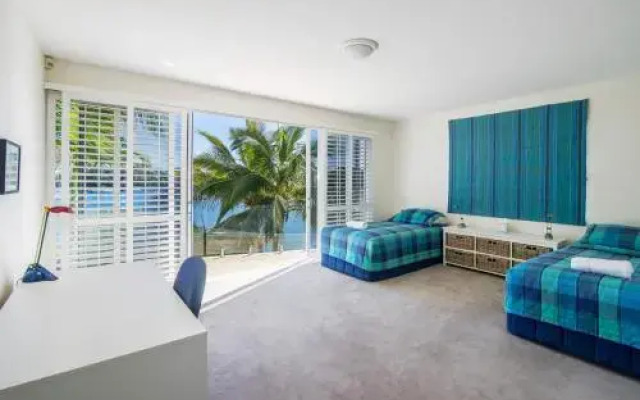 38 Noosa Parade - Absolute Waterfront Property
