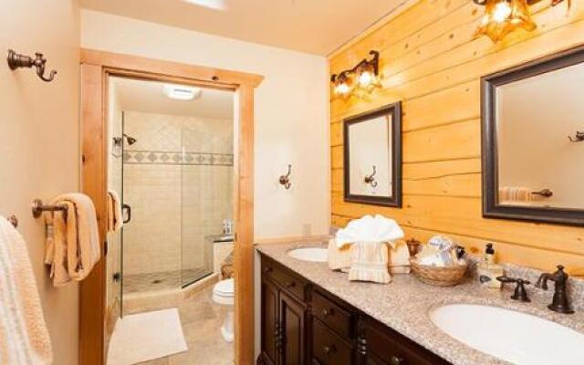 Estacia House 46851 by RedAwning