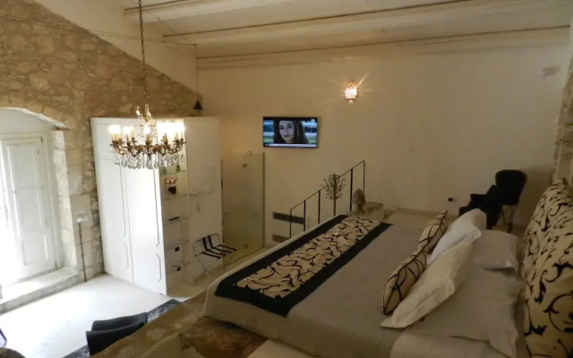 Scilla Maris Charming Suites
