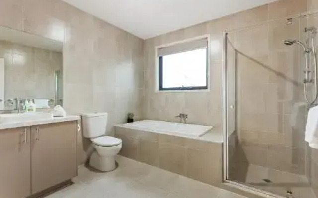 Villa Athena - Melbourne