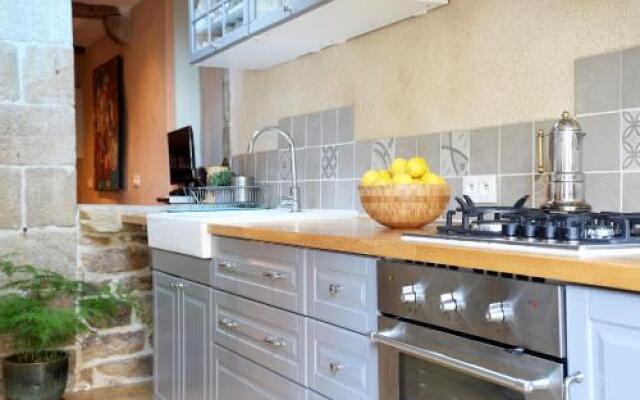 Town House In Quaint Breton Village