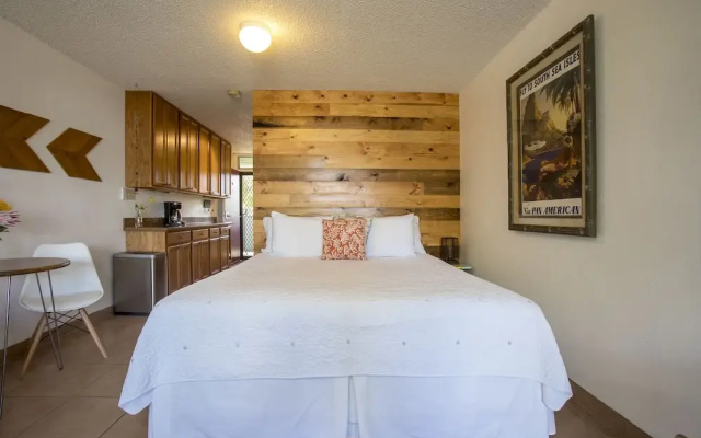 Kihei Bay Surf #110 - Studio Br Condo