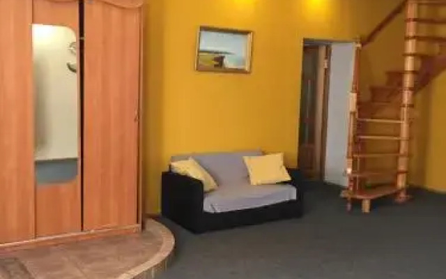 Guest House Rynochnaya 16