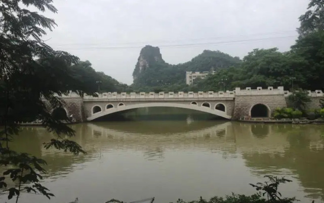 Guilin No 10 Inn