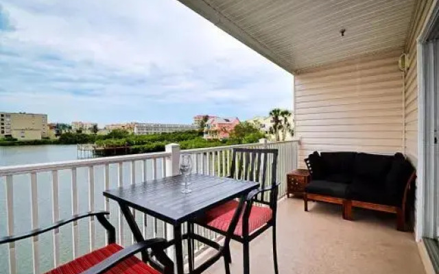 Captain's Cove 304