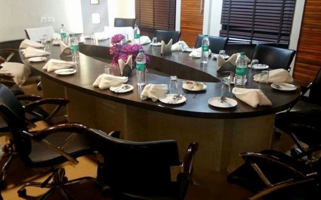 The Grand Utsav Motal Jaunpur