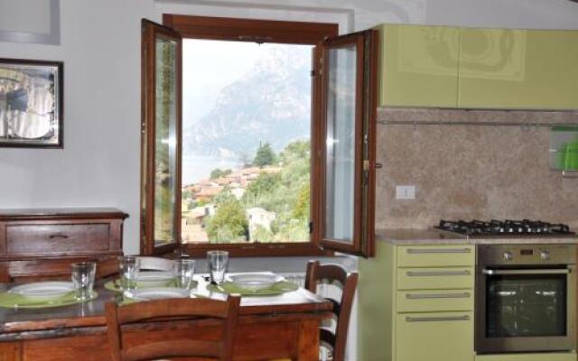 IseoLakeRental - La Stallina - Monte Isola