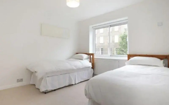 Veeve  Three Bedroom House Marylebone