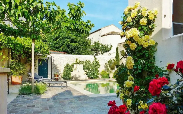 Holiday home Avenue Montmajour