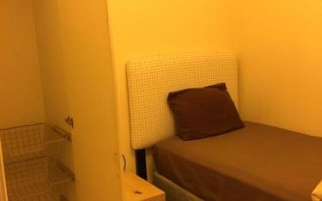 Vancouver Backpacker House