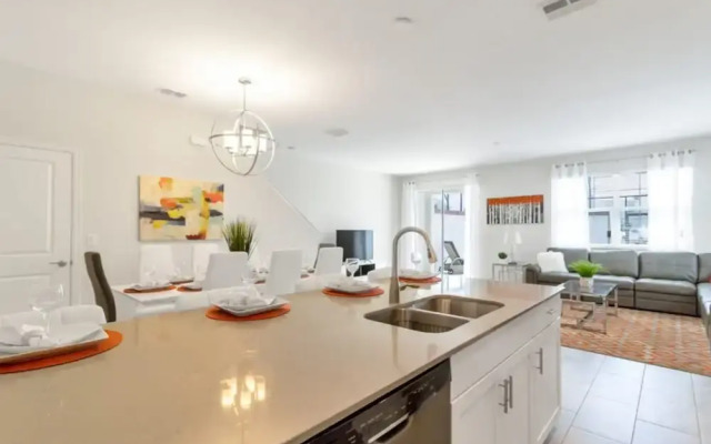 Champions Gate 1561 A