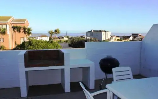 Birds View Holiday Home