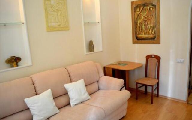 Apartment on Lesi Ukrainky Blvd