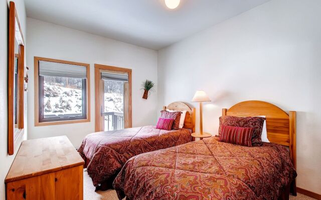 Mountaineer #M-1 - Ski-In/Ski-Out - Private Outdoor Hot Tub