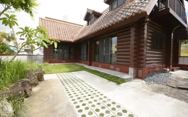 [All natural wood Big Log Home]4Br,2Bath,3Toilets