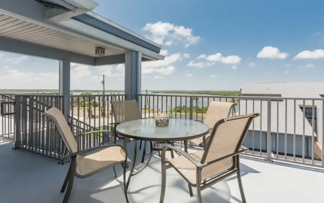 CI-B302 - Cedar Island Club