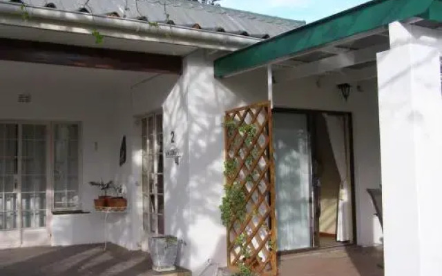 Falconcrest Self-catering Cottages and B&B