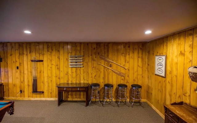 Grande Butte Lodge - Hocking Hills
