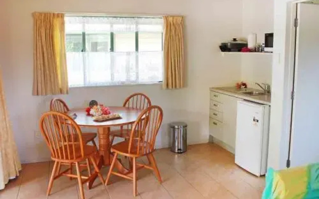 Paparei Beachfront Bungalows, Aitutaki