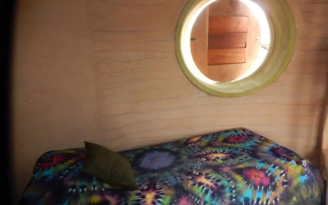 Raízes Eco Hostel
