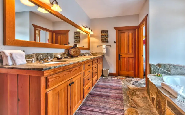 Deer Valley Silver Lake Knoll Mansion