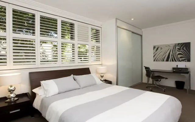 The Apartment Service GLE20
