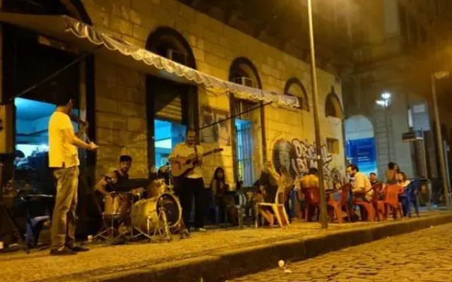 BananaZ Hostel