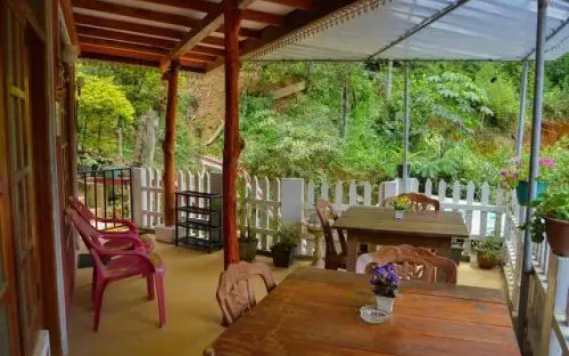 Rustle Hill Home Stay-Ella