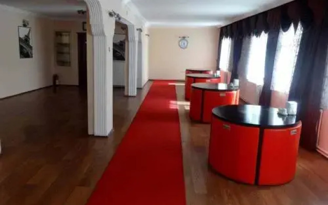 Grand Paris Hotel