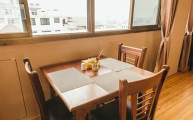 Sunrise Hotel