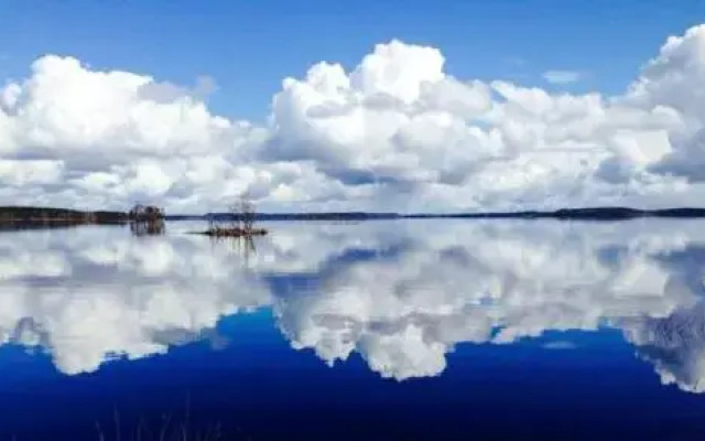 Paksuniemen Majatalo