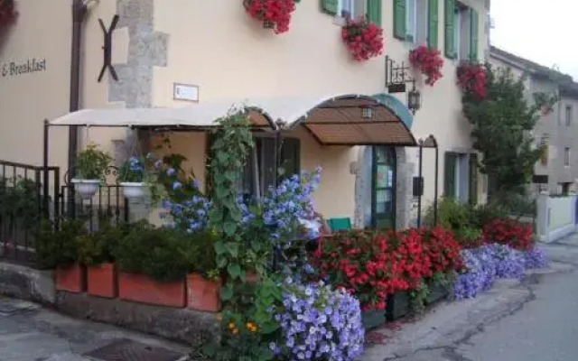 Inplait Libreria con Cucina e B&B