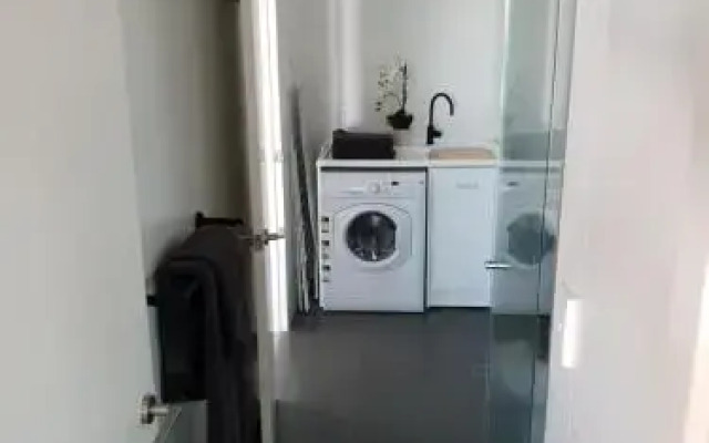 Modern Northbridge Apartment