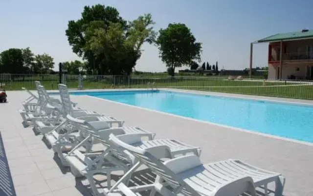 Villaggio Esmera