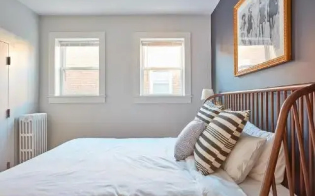 Elegant Brighton Suites by Sonder