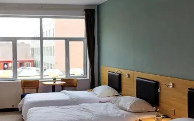 He Tu Traveling Hotel