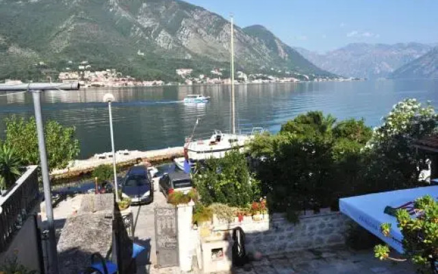 Captain's House in Dobrota