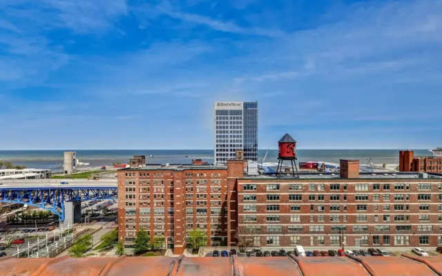 Global Luxury Suites in Downtown Cleveland