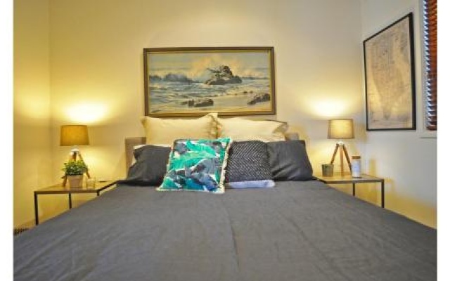 THE Ultimate Chill Pill - Free Wifi & Foxtel – Guest Rooms – Inverloch
