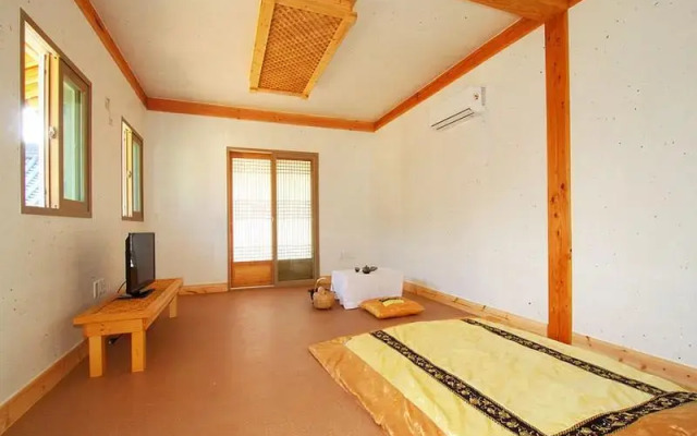 Gyeongju Hanok Pen Town Guesthouse