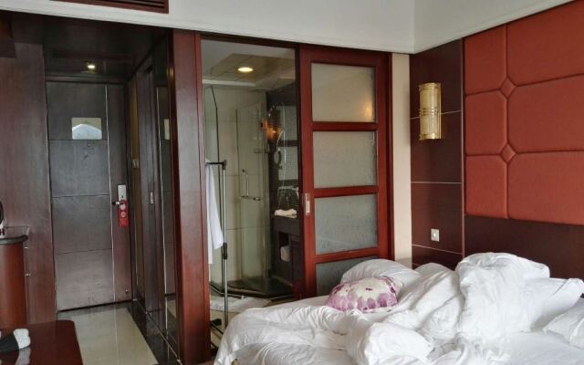 Scenic Holiday Hotel