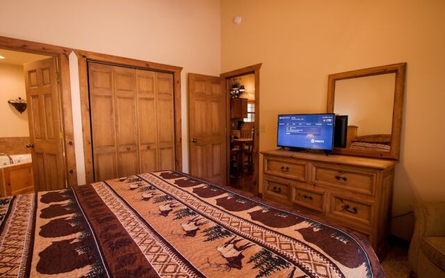 Lazy Pines Lodge by RedAwning