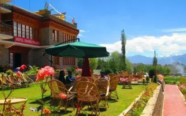 Hotel Charu Palace